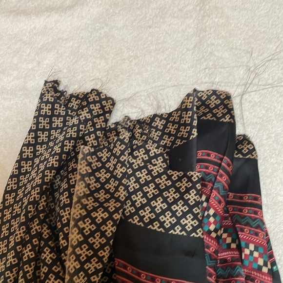 Suhani Collection Silk-Touch Fabric for Saree or Dress - Picture 7 of 7